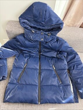 Zella puffer coat💙